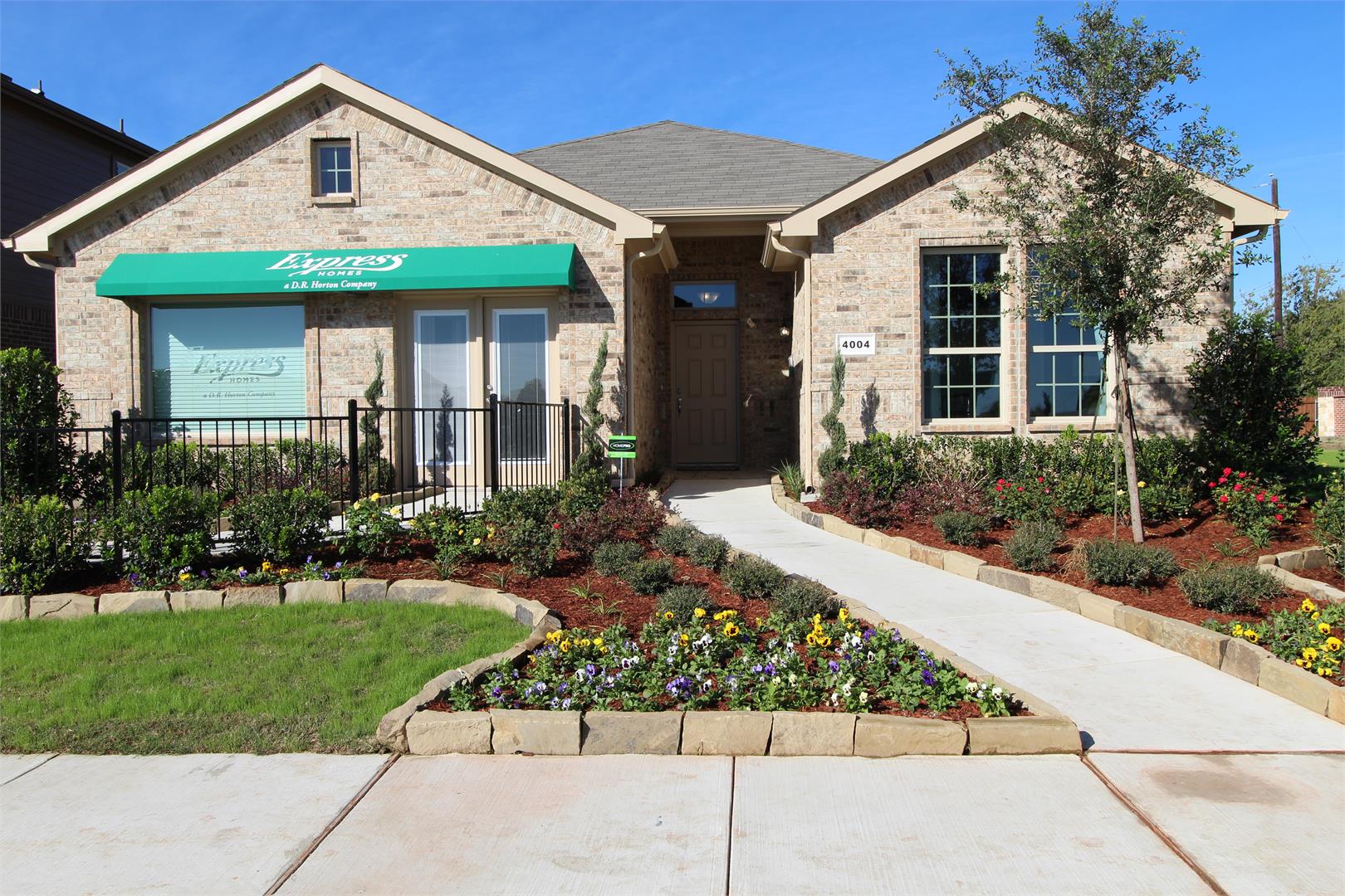 Ryan Meadows in Denton, TX Prices, Plans, Availability