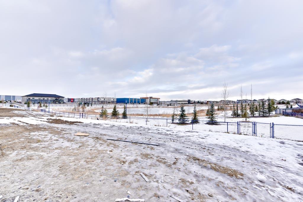 Lake Summerside in Edmonton, AB Prices, Plans, Availability