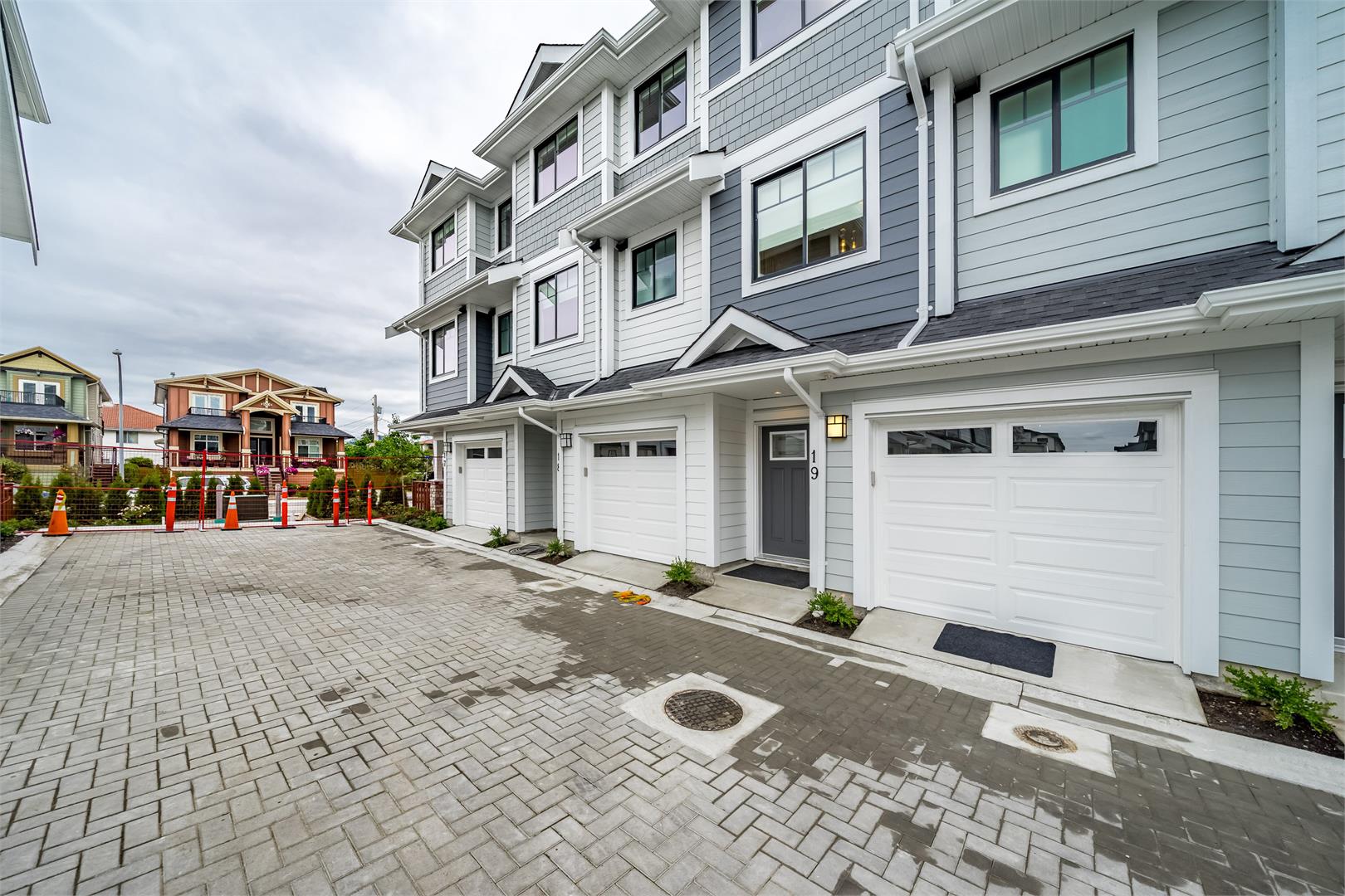 River Mews in New Westminster, BC Prices, Plans, Availability