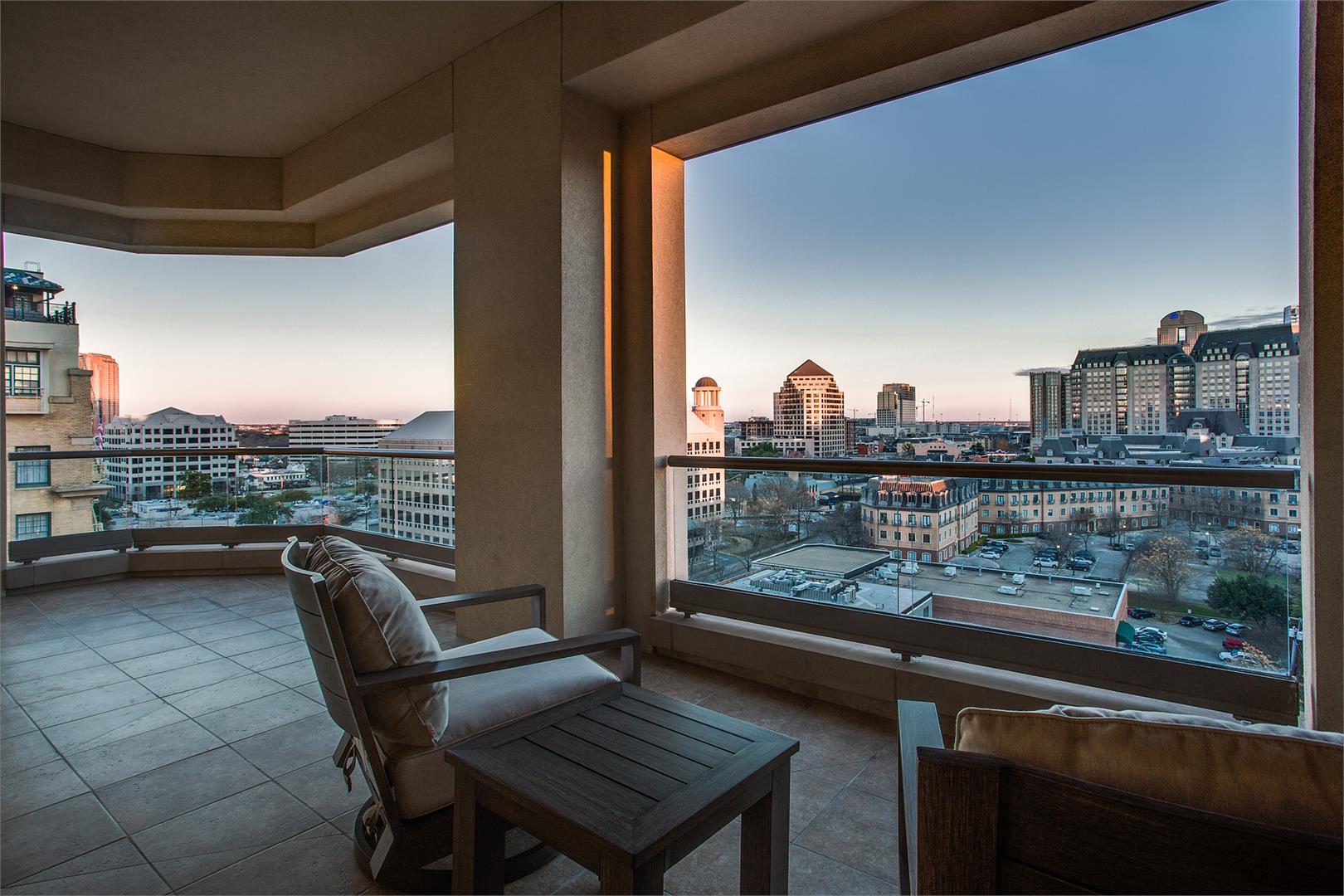 Residences at the Stoneleigh in Dallas, TX Prices, Plans, Availability