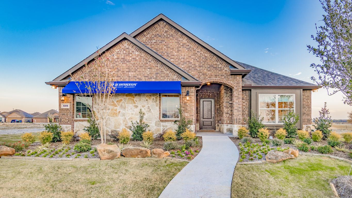 Anna Town Square in Anna, TX Prices, Plans, Availability