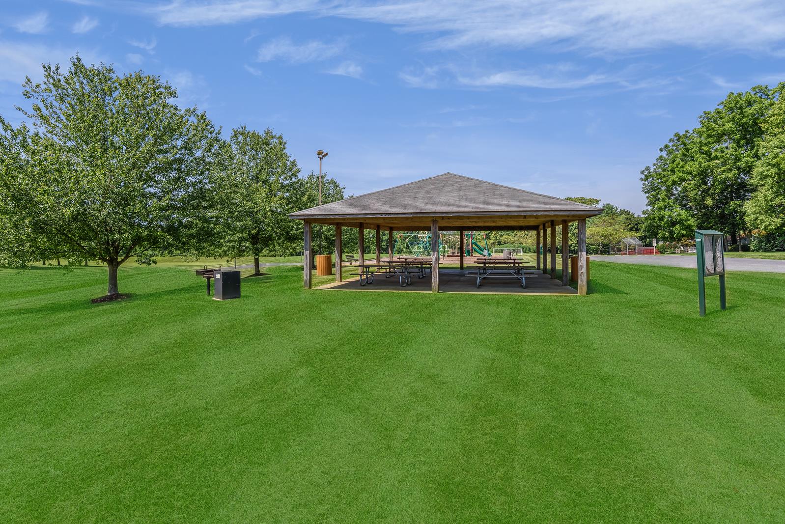 Woodbourne Manor in Jefferson, MD Prices, Plans, Availability