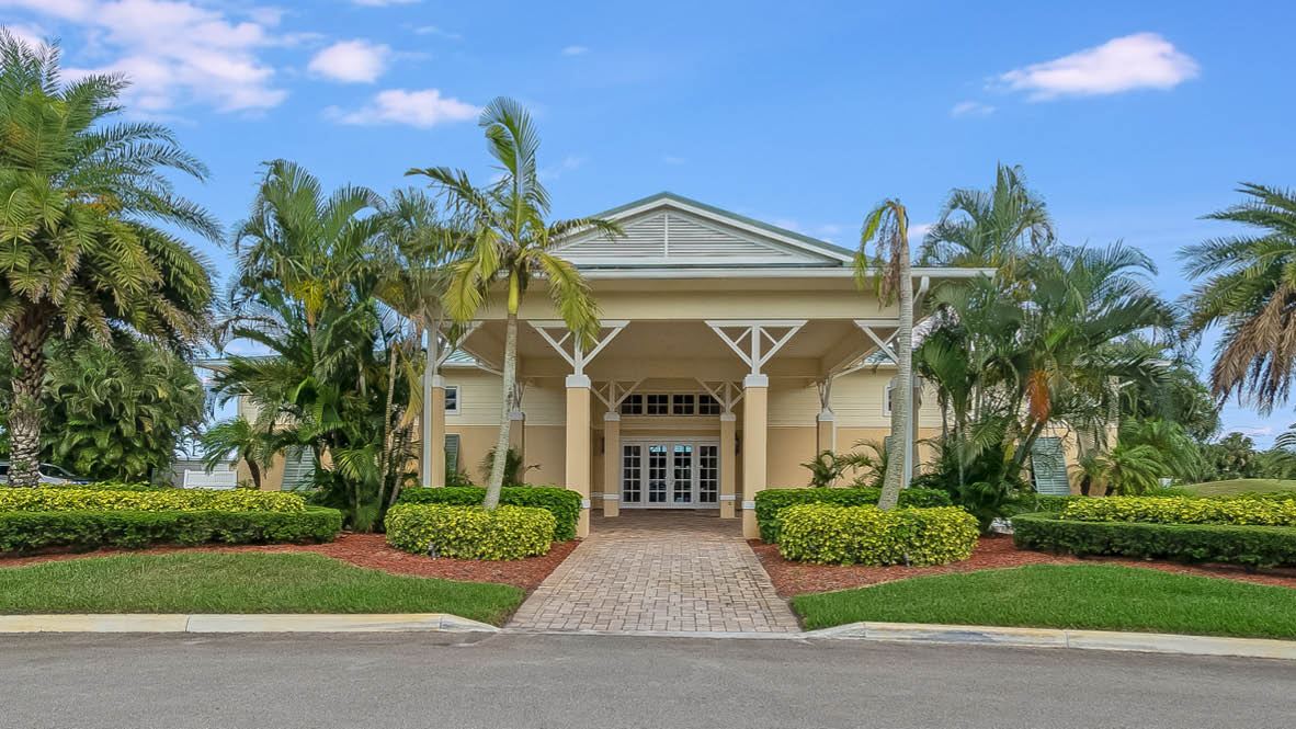 Pointe West in Vero Beach, FL Prices, Plans, Availability