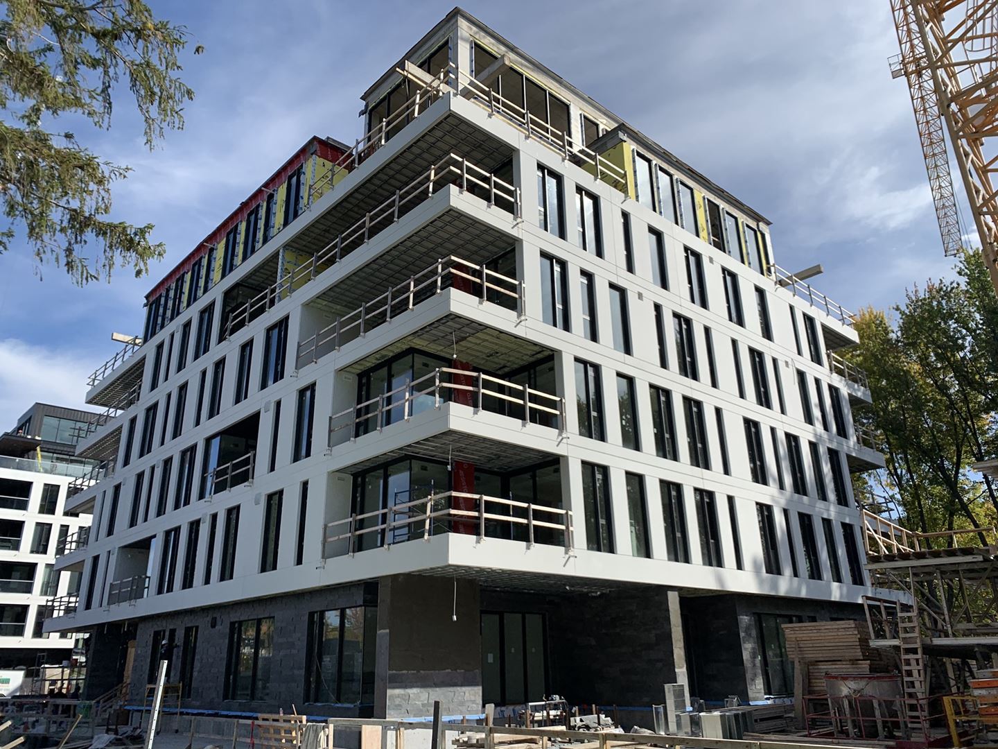 Condos LavalsurleLac in Laval, QC Prices, Plans, Availability
